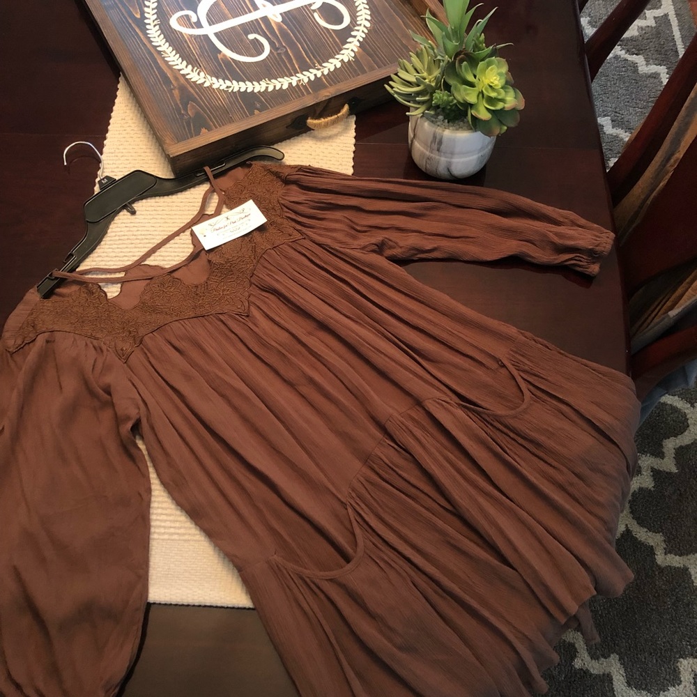 Beautiful boutique top.